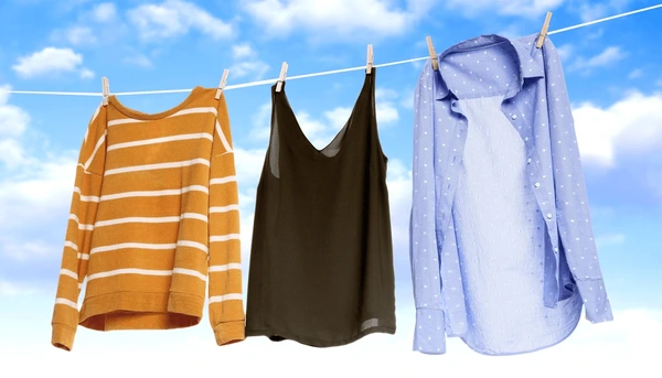 clothes-drying-on-laundry-line-600nw-2760134689